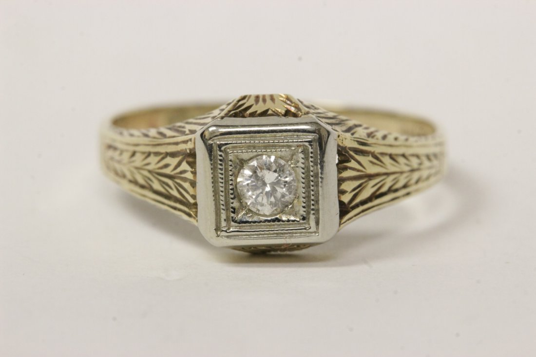 14K Y/G Edwardian diamond ring: 14K Y/G Edwardian diamond ring, center diamond wt. approx. 0.10ct, wt. 3.5gm, size 9