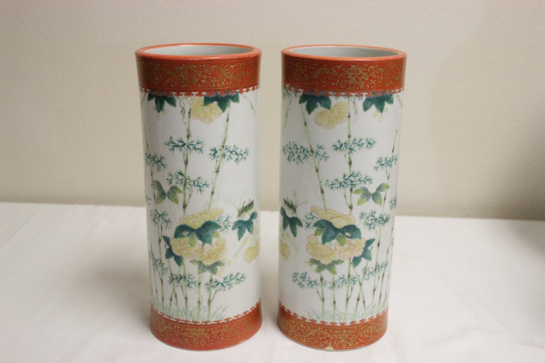 Pair Chinese antique famille rose hat boxes (1 of 10)