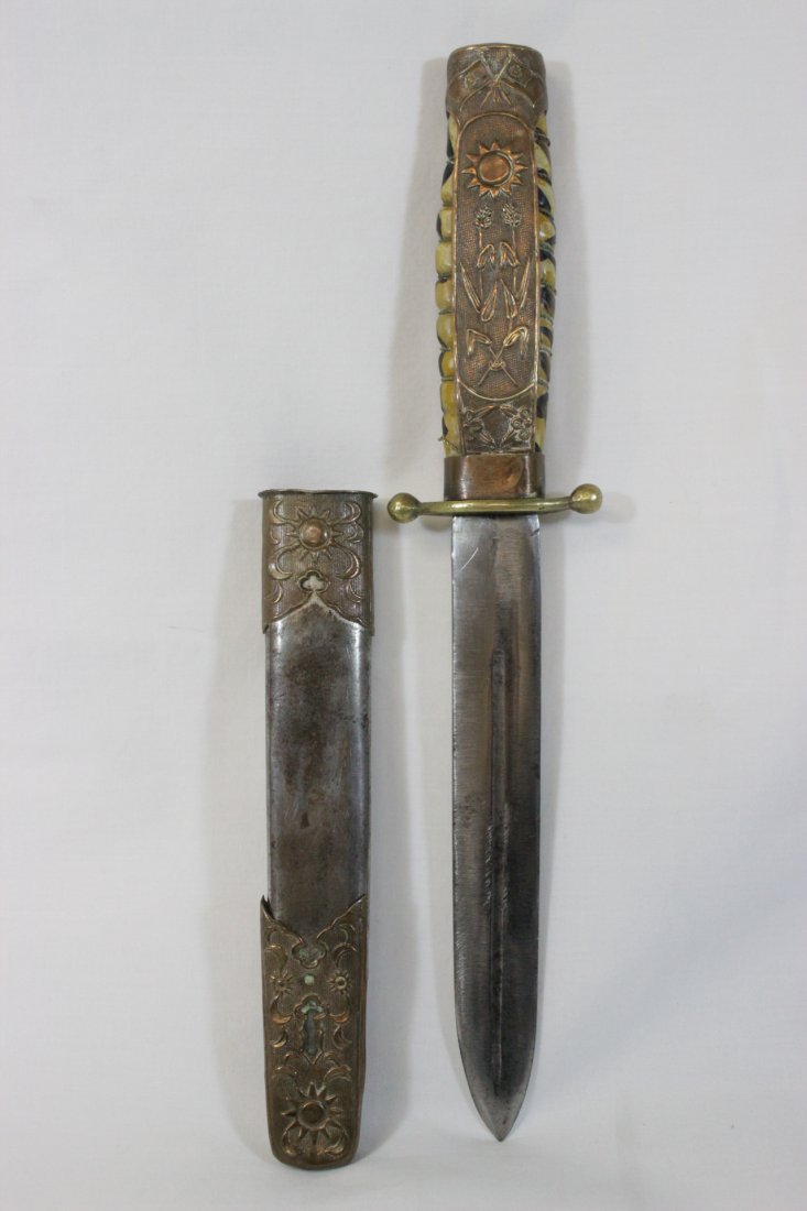 Chinese early 20th century dagger (1 of 10)