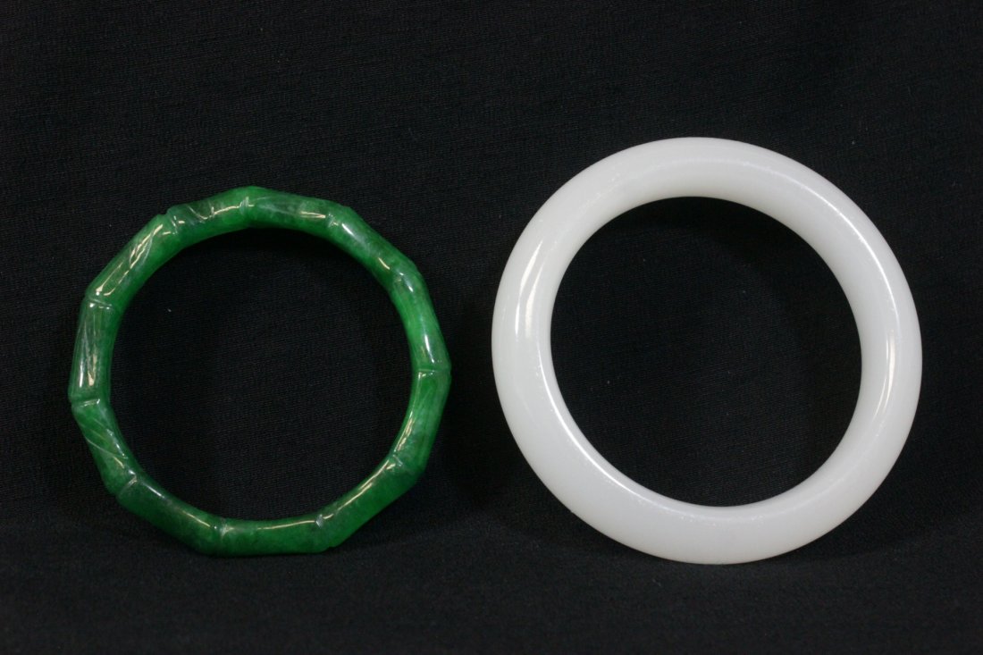 Jadeite like bracelet and a Peking glass bracelet (1 of 10)