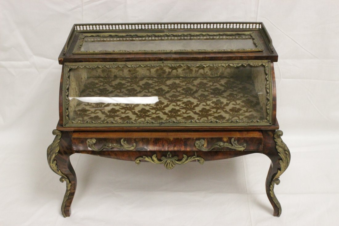 18th/19th c. French tortoise shell mini. vitrine: An important 18th/19th century French tortoise shell miniature vitrine with bronze ormolu (with key), 10.75"Hx14.65"x8.25" NO INTERNATIONAL SHIPPING OF TORTOISE SHELL