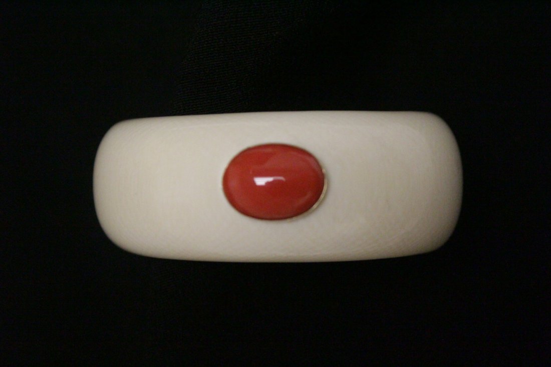 Vintage Chinese ivory bracelet w/ coral cabochon (1 of 10)