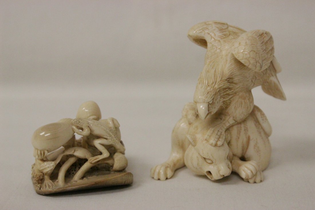 2 Japanese Antique ivory carved netsuke (1 of 10)