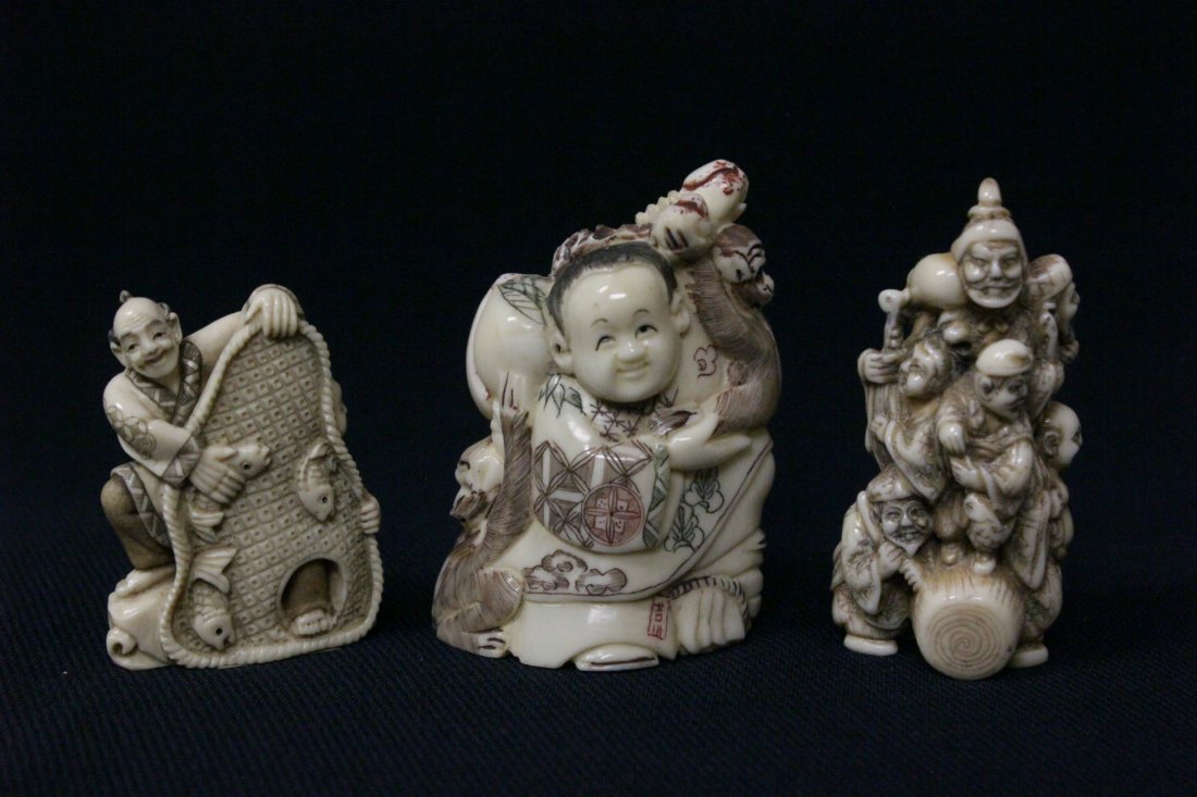 3 Japanese ivory carved netsuke (1 of 10)