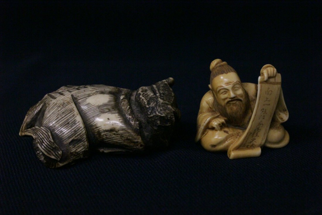 2 Japanese ivory carved netsuke (1 of 10)