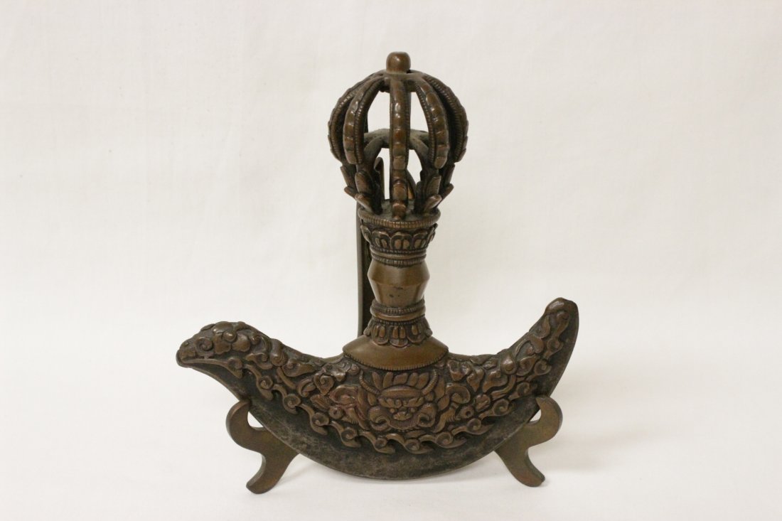 Tibetan 18th/19th c. bronze religious scepter: Important Tibetan 18th/19th century bronze religious scepter, 6.6"x6.1"x1.95"