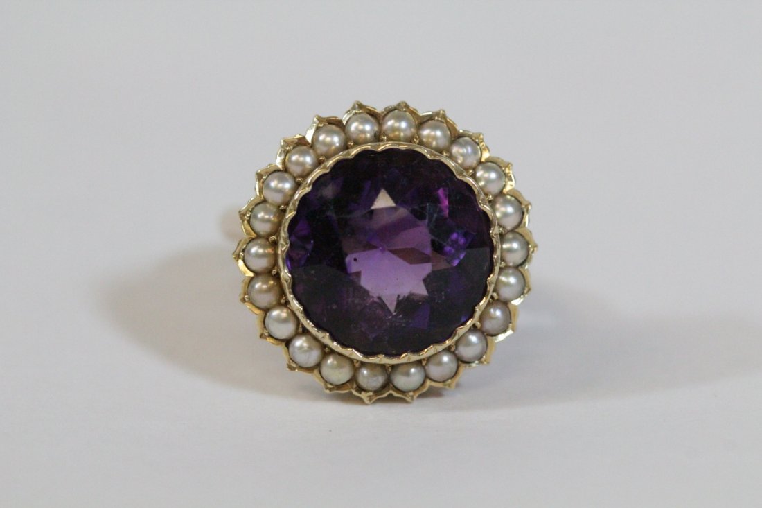 Victorian gold ring with amethyst and seed pearl (1 of 10)