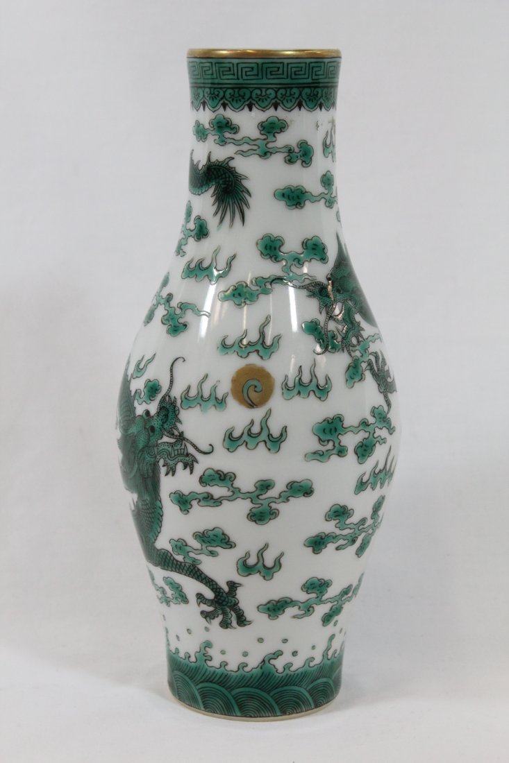 Famille rose porcelain small vase (1 of 9)