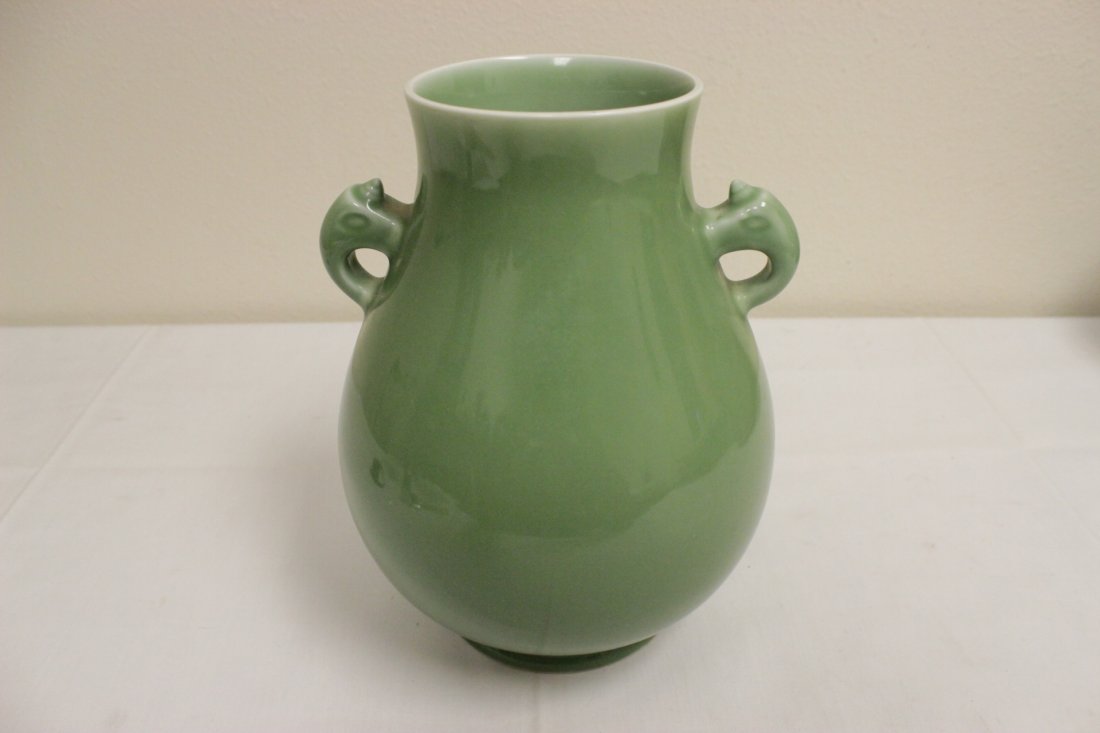 Fine Chinese celadon handled jar (1 of 10)