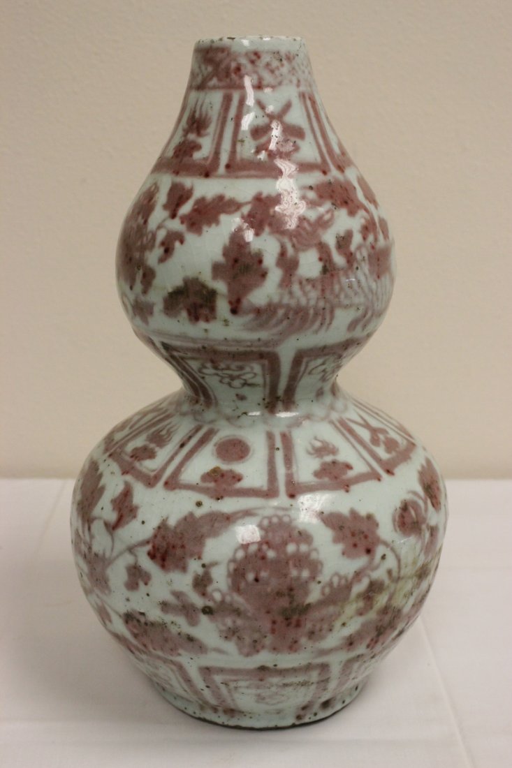 Chinese red and white porcelain vase (1 of 10)
