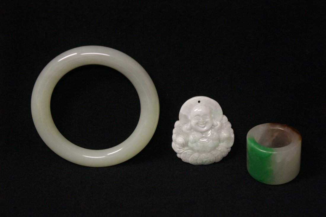Jade like archer's ring, jade bracelet & a jadeite pc (1 of 10)