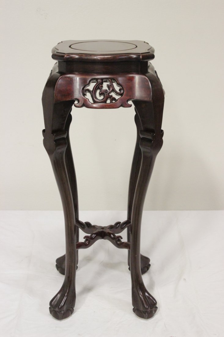 Chinese rosewood pedestal table (1 of 10)