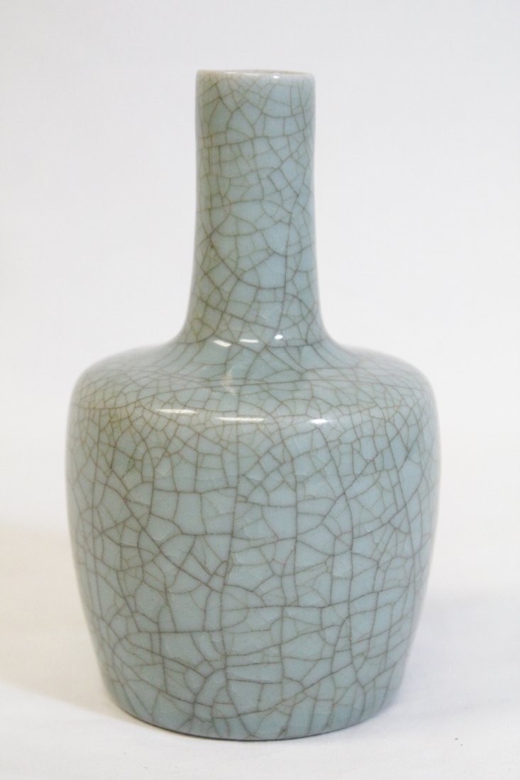 Song style celadon porcelain vase (1 of 10)