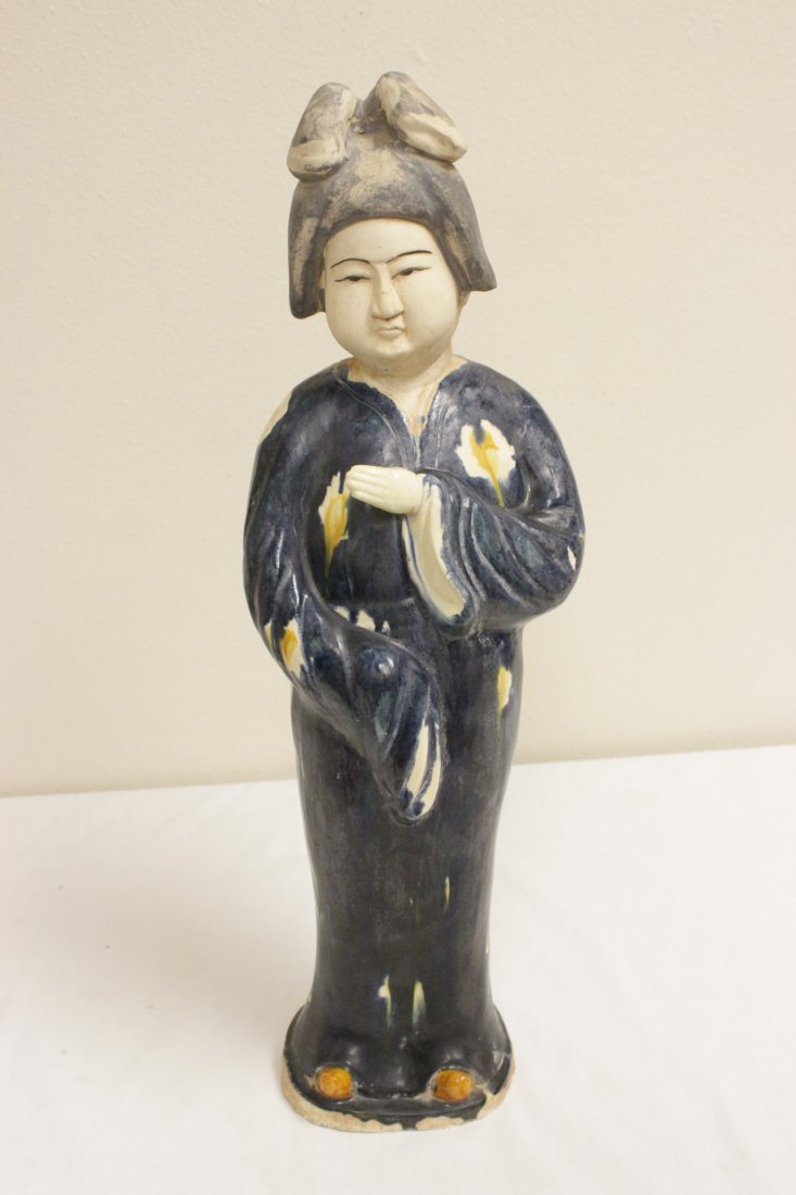 Sancai style pottery figure of lady (1 of 9)