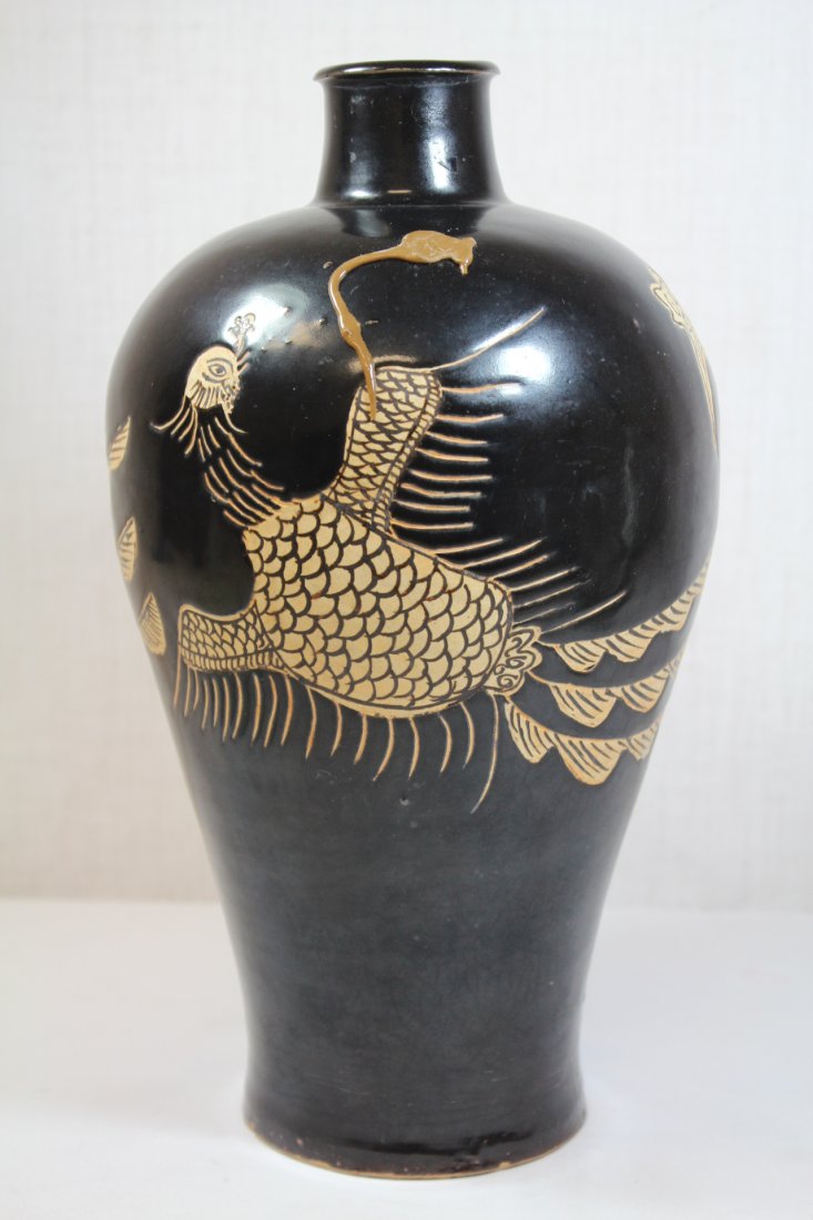 Chinese Song style black glazed vase (1 of 10)