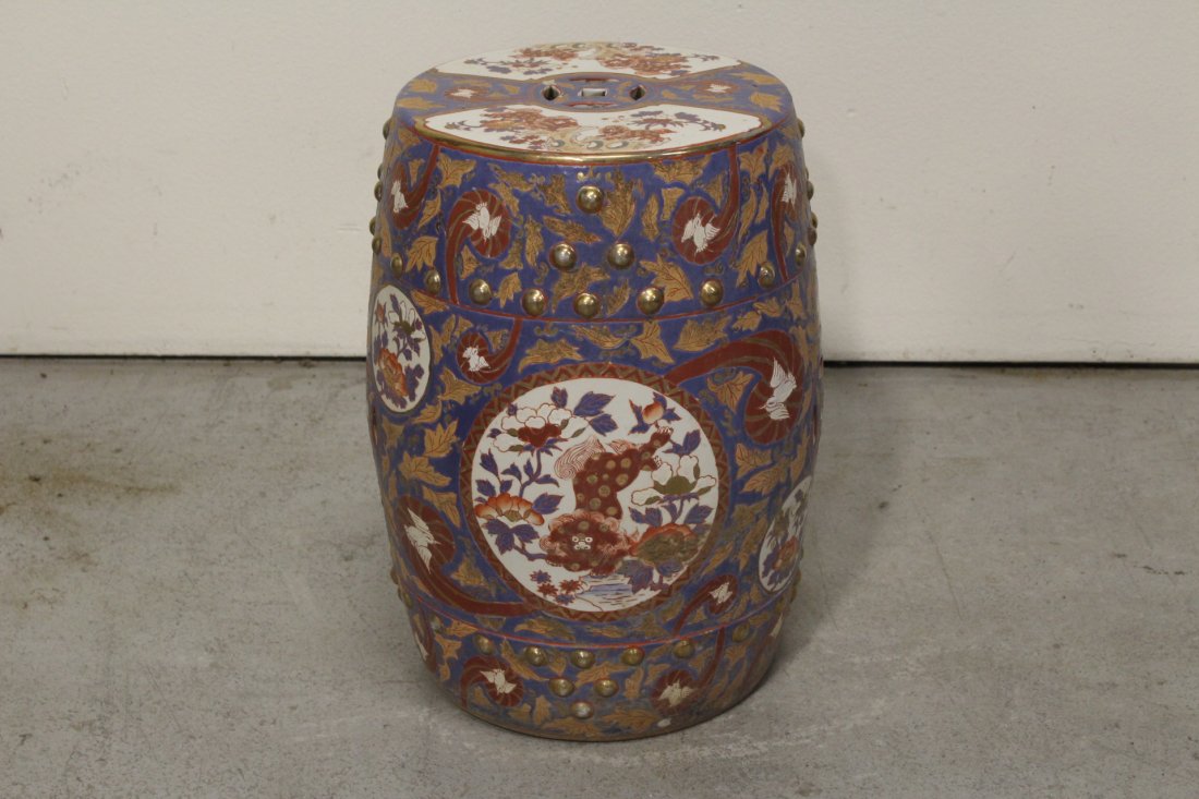 Chinese wucai porcelain garden stool: Chinese wucai porcelain garden stool, 19"Hx13.5"dia