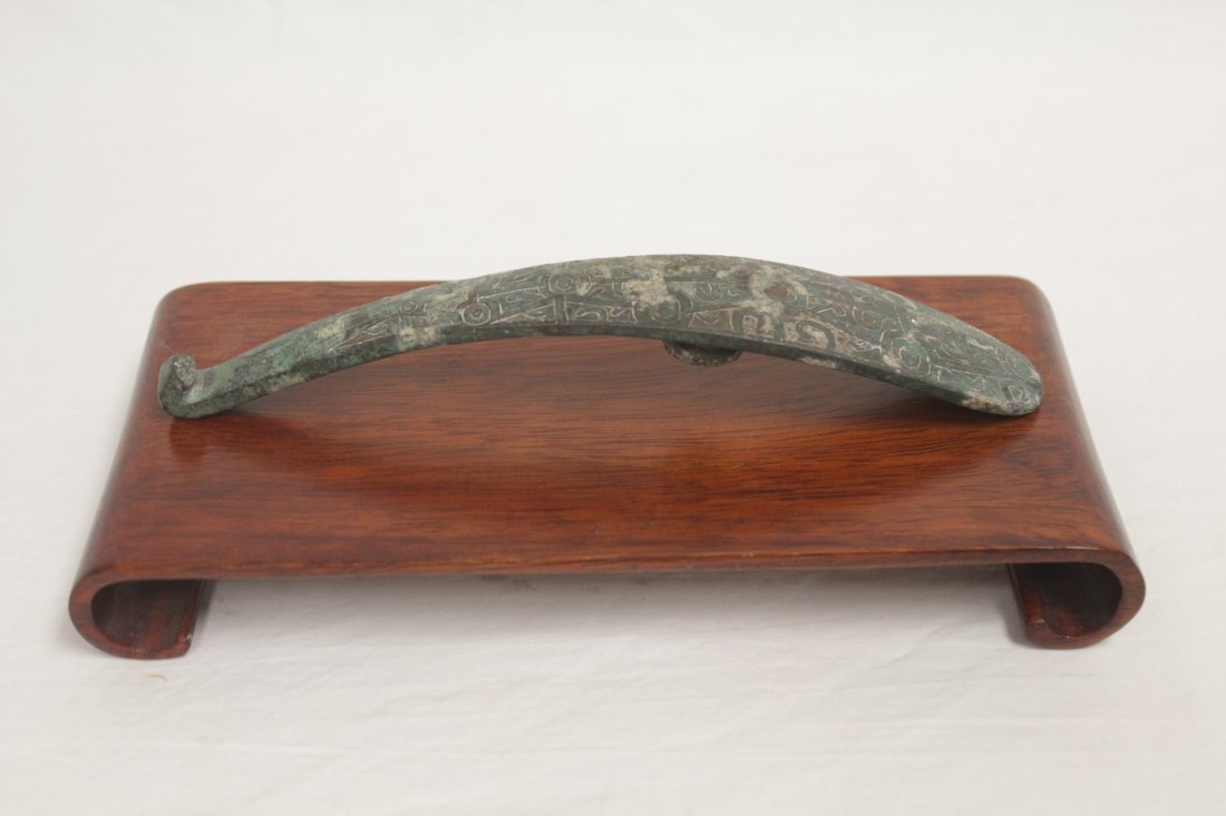 Chinese silver inlaid bronze belt buckle (1 of 10)