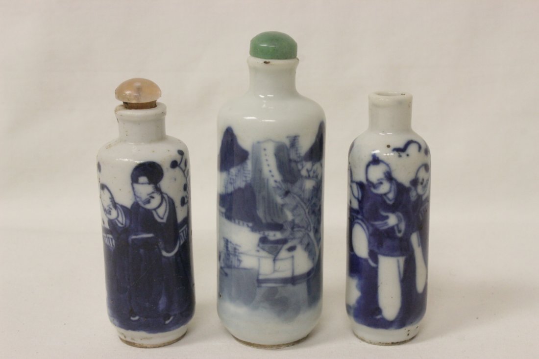 3 Chinese antique b&w porcelain snuff bottles (1 of 10)