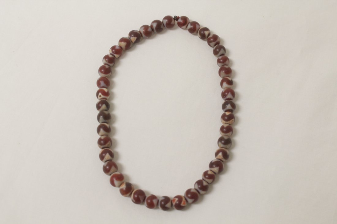 Dzi bead style necklace (1 of 10)