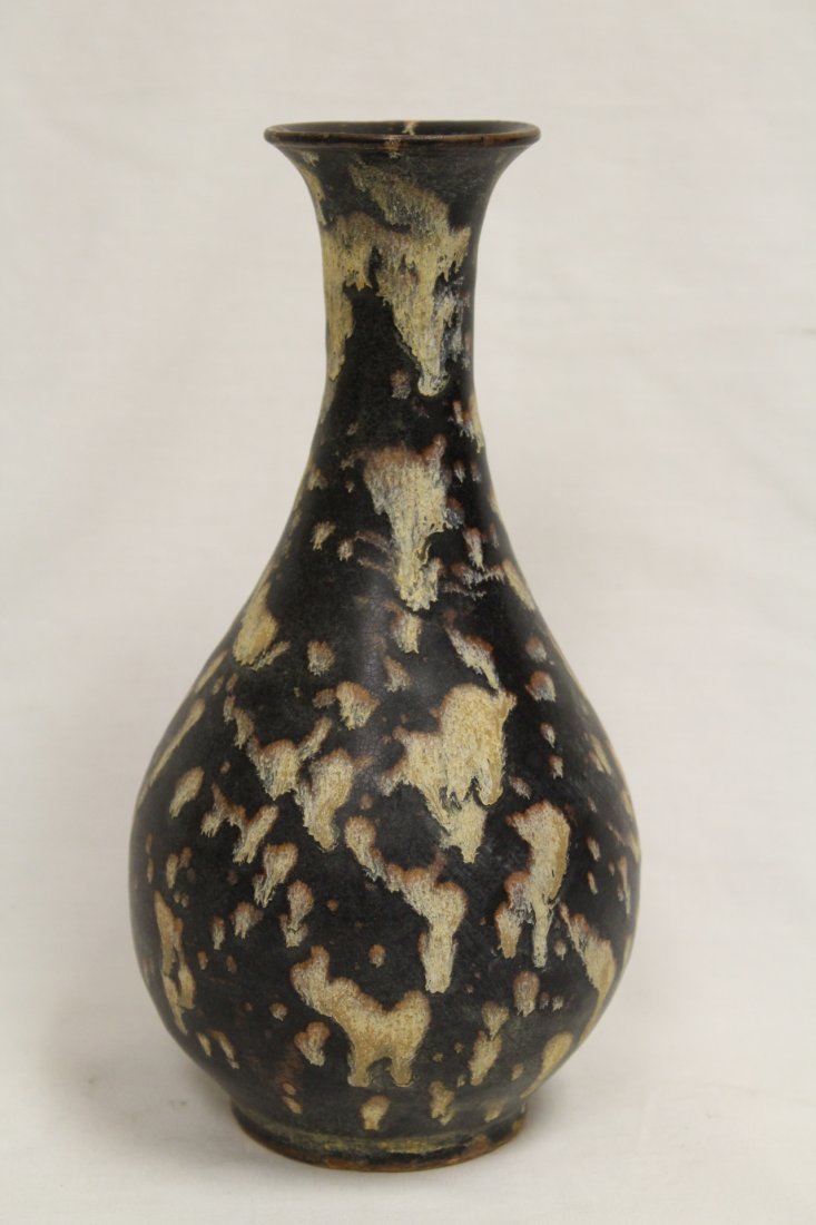 Chinese Song style vase (1 of 10)