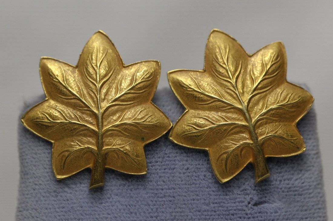 Pair Tiffany & co. 14K earrings (1 of 9)