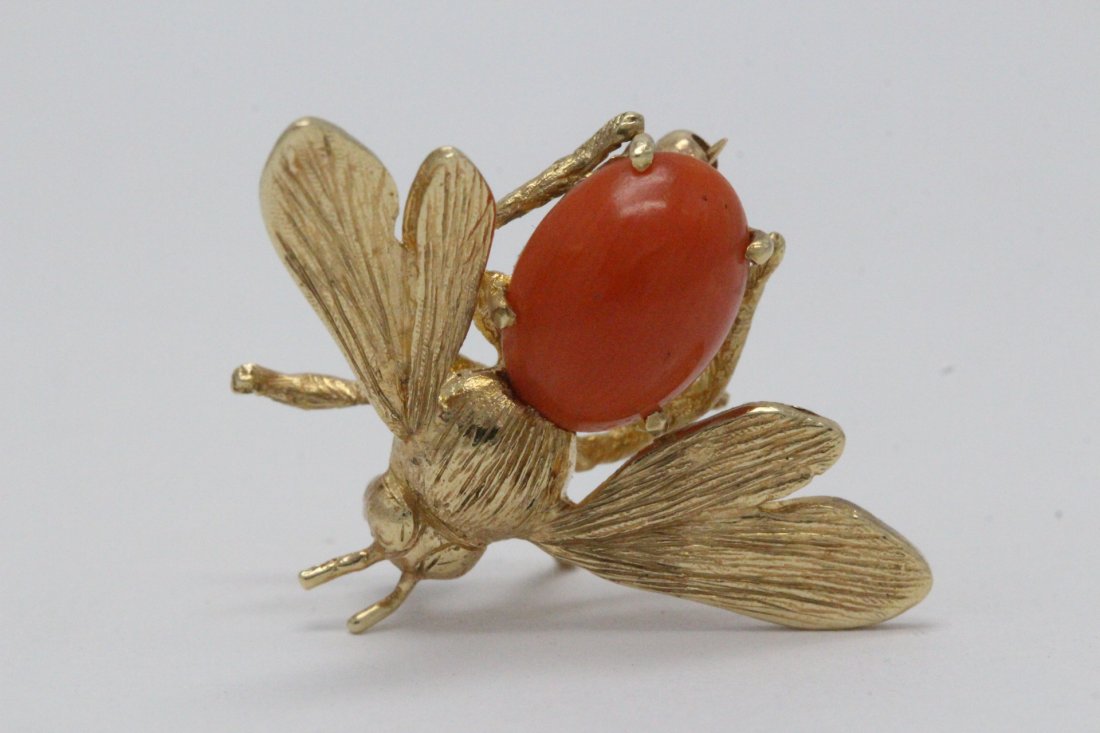14K Y/G coral brooch in bee motif (1 of 9)
