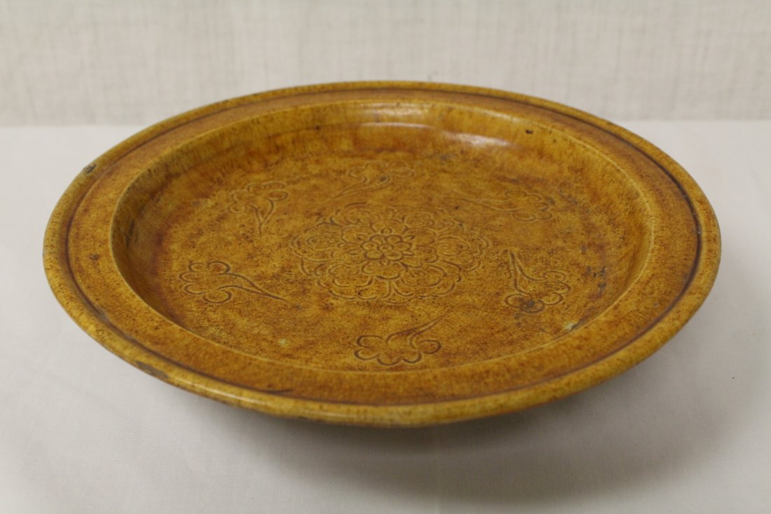 Rare yellow glazed footed bowl (1 of 10)