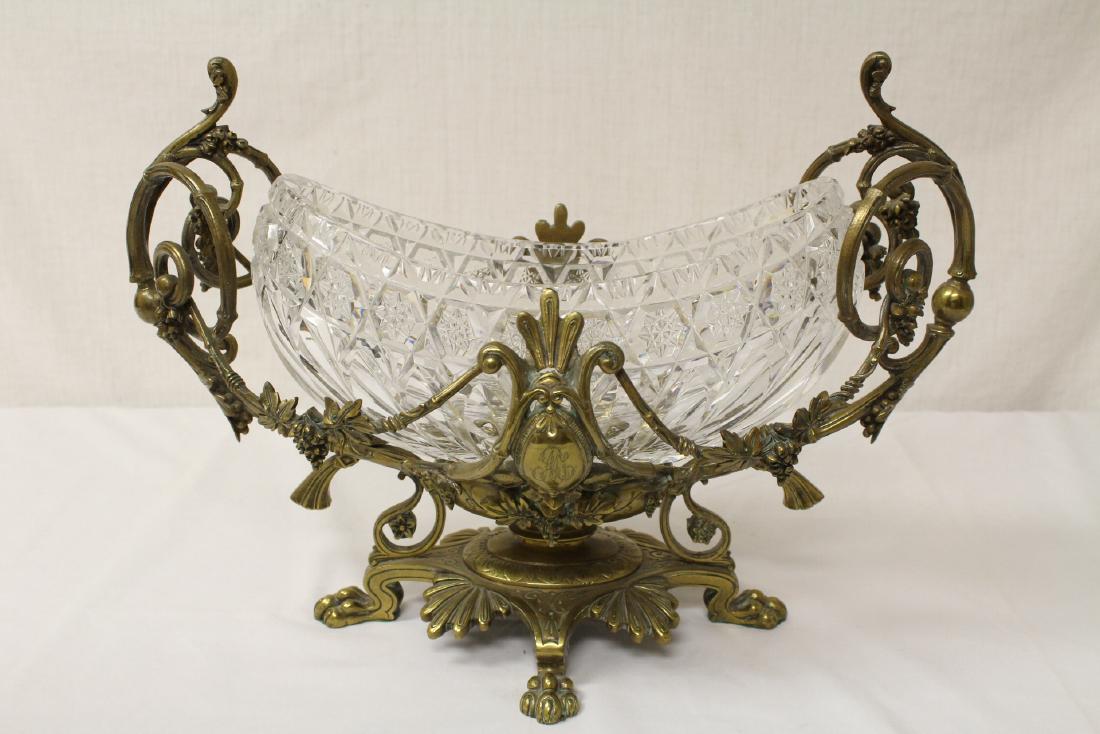 European antique bronze center piece (1 of 10)