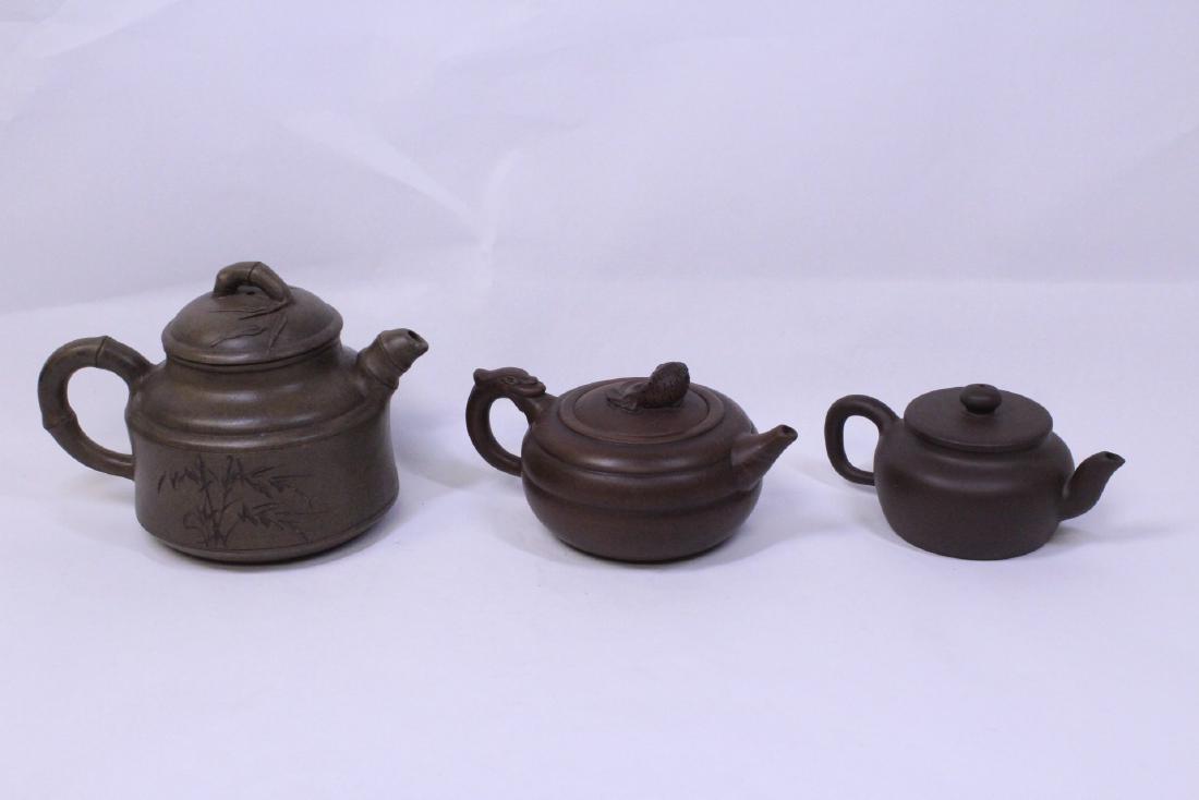 3 Chinese Yixing teapot (1 of 10)