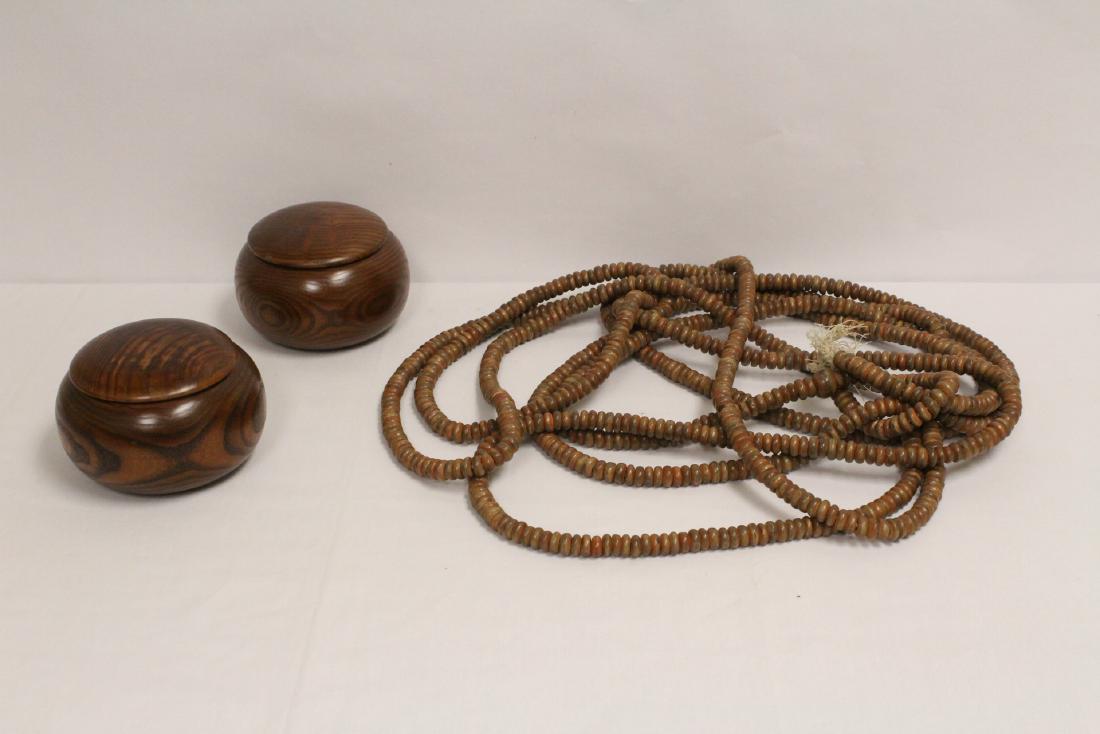 A lg wood bead necklace and 2 wood boxes (1 of 10)