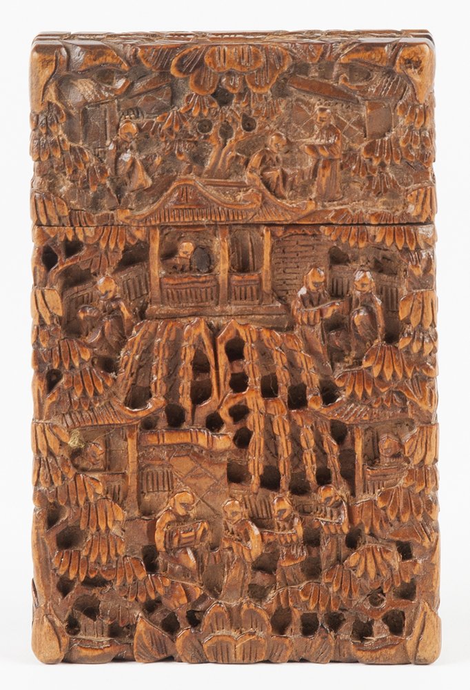 A Cantonese carved sandal wood card case, Qing Dynasty,: A Cantonese carved sandal wood card case, Qing Dynasty, 19th century, 10 x 6cm