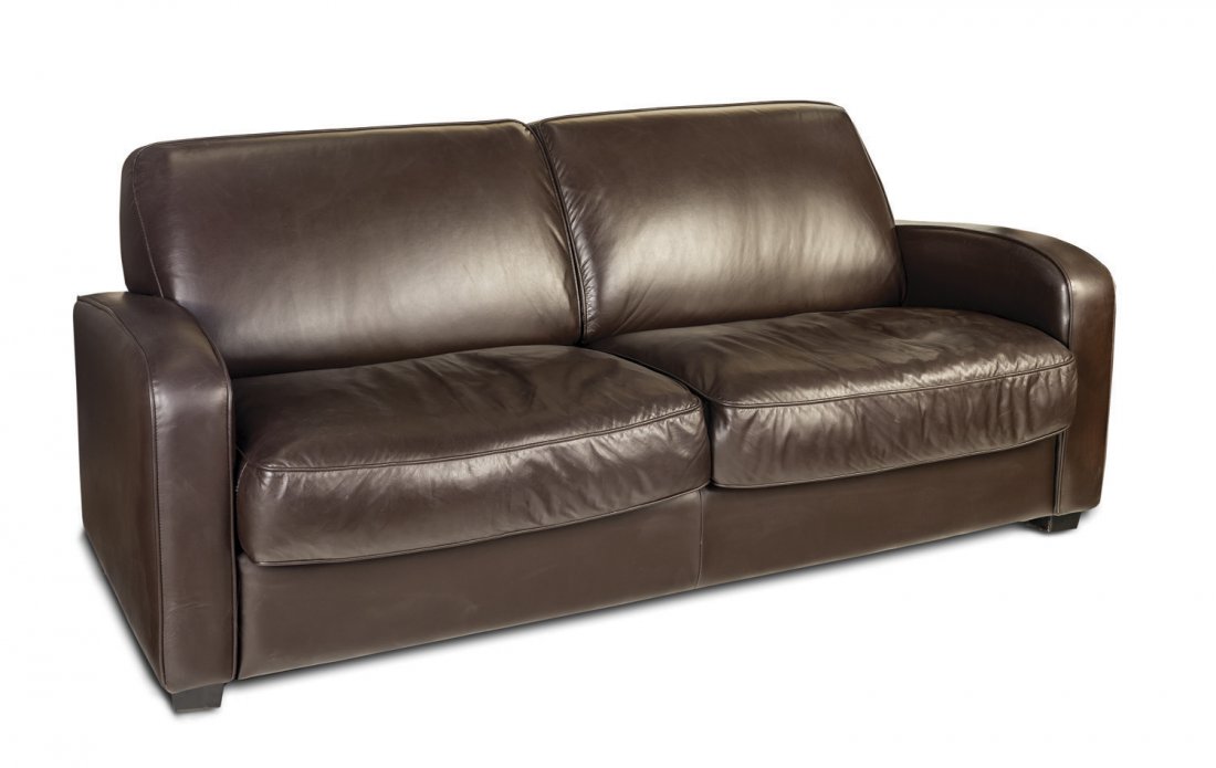 Three brown leather two-seater settees 80cm high, 200cm: Three brown leather two-seater settees 80cm high, 200cm long, 86cm deep