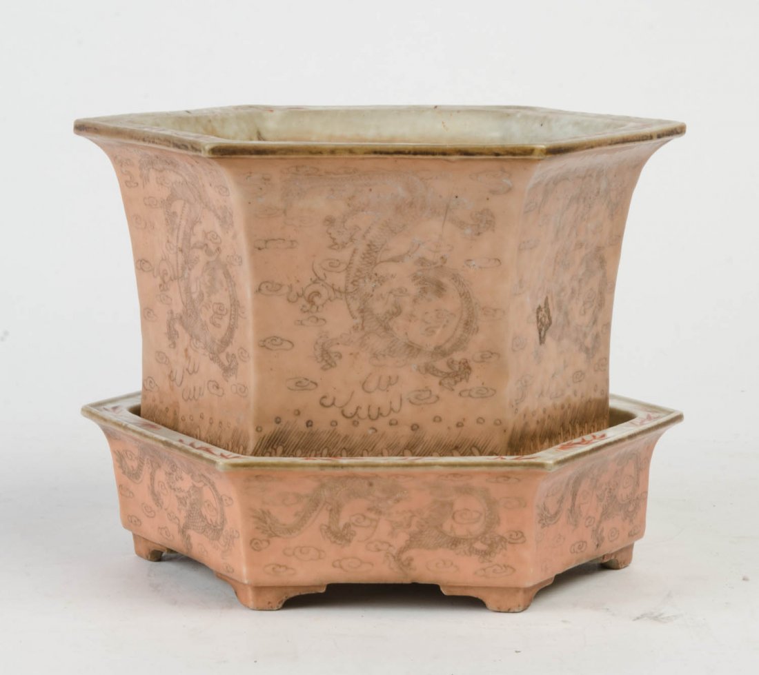 A Chinese porcelain planter and stand, 20th century,: A Chinese porcelain planter and stand, 20th century, 18cm high.
