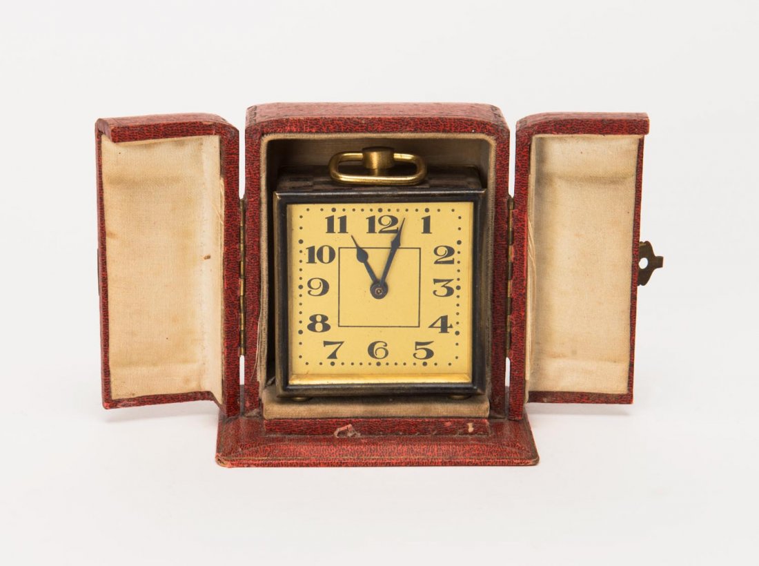 Art Deco bedside clock in original fitted box. Total: Art Deco bedside clock in original fitted box. Total height 8.5cm.