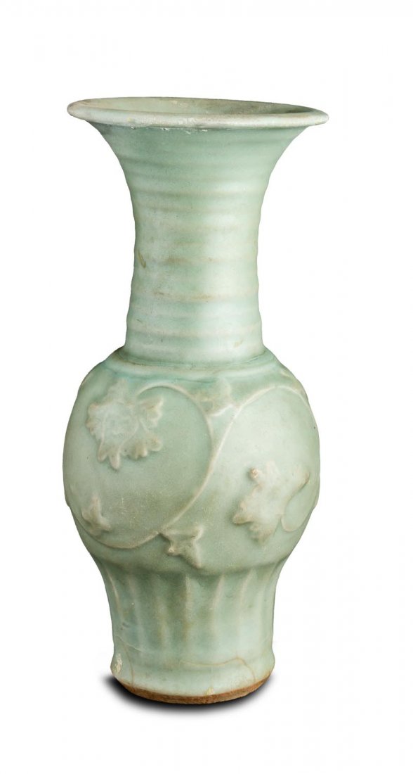 A Longquan celadon vase, Yuan dynasty (1280-1368) (1 of 1)