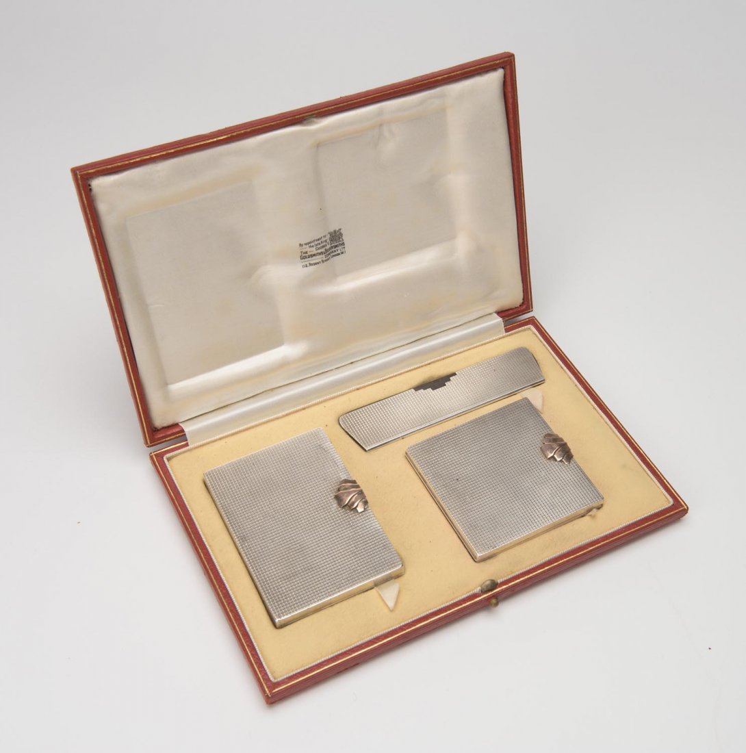 An Art Deco cased sterling silver powder compact, (1 of 1)