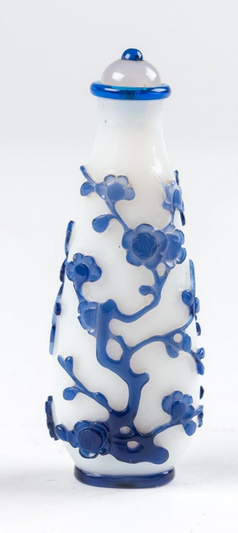 A blue overlay milk glass snuff bottle (1 of 1)
