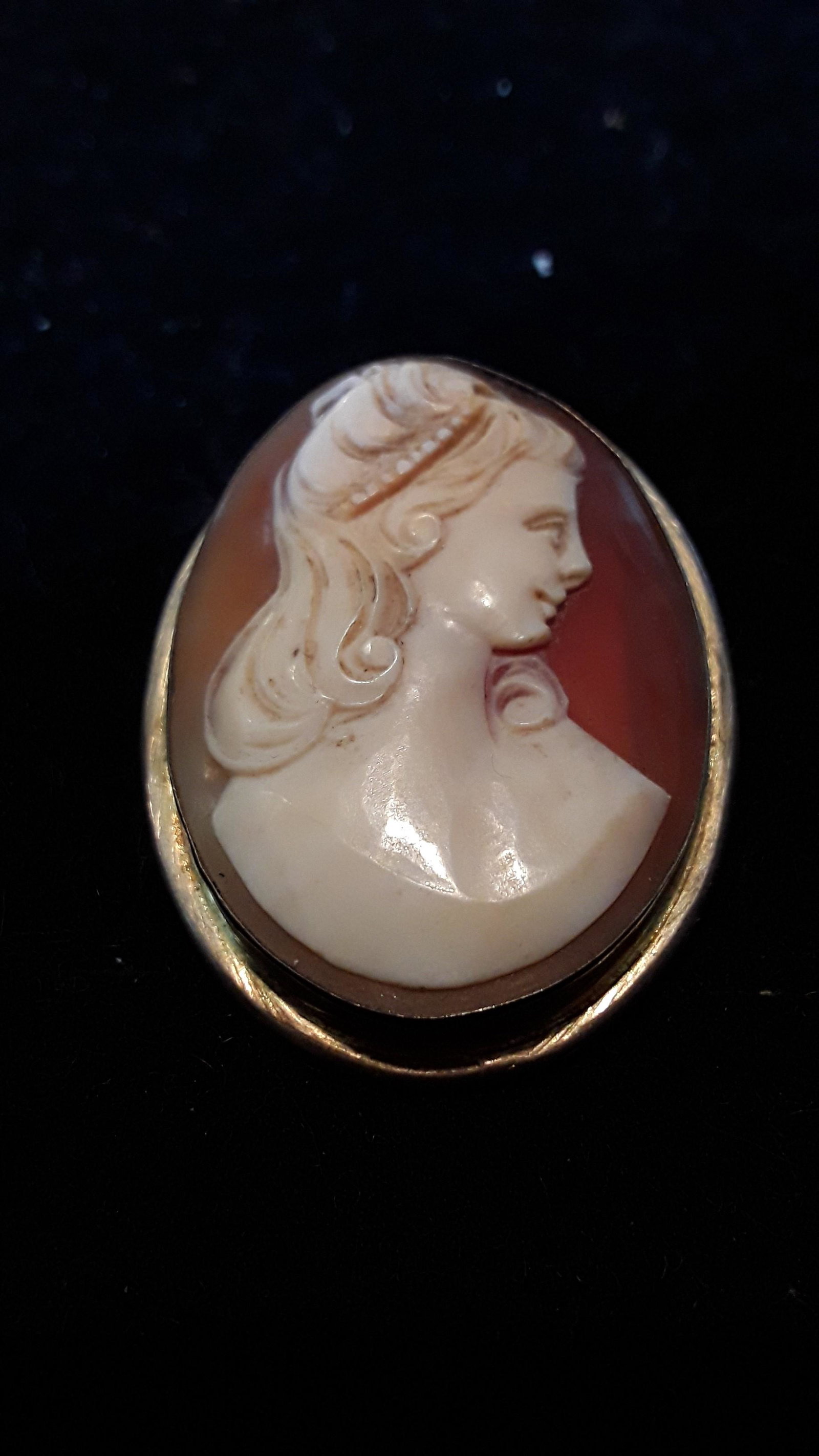 Pendant and brooch with cameo: Circa 1890 silver shell Cameo Brooch or Pendant Woman Bust Facing Right.