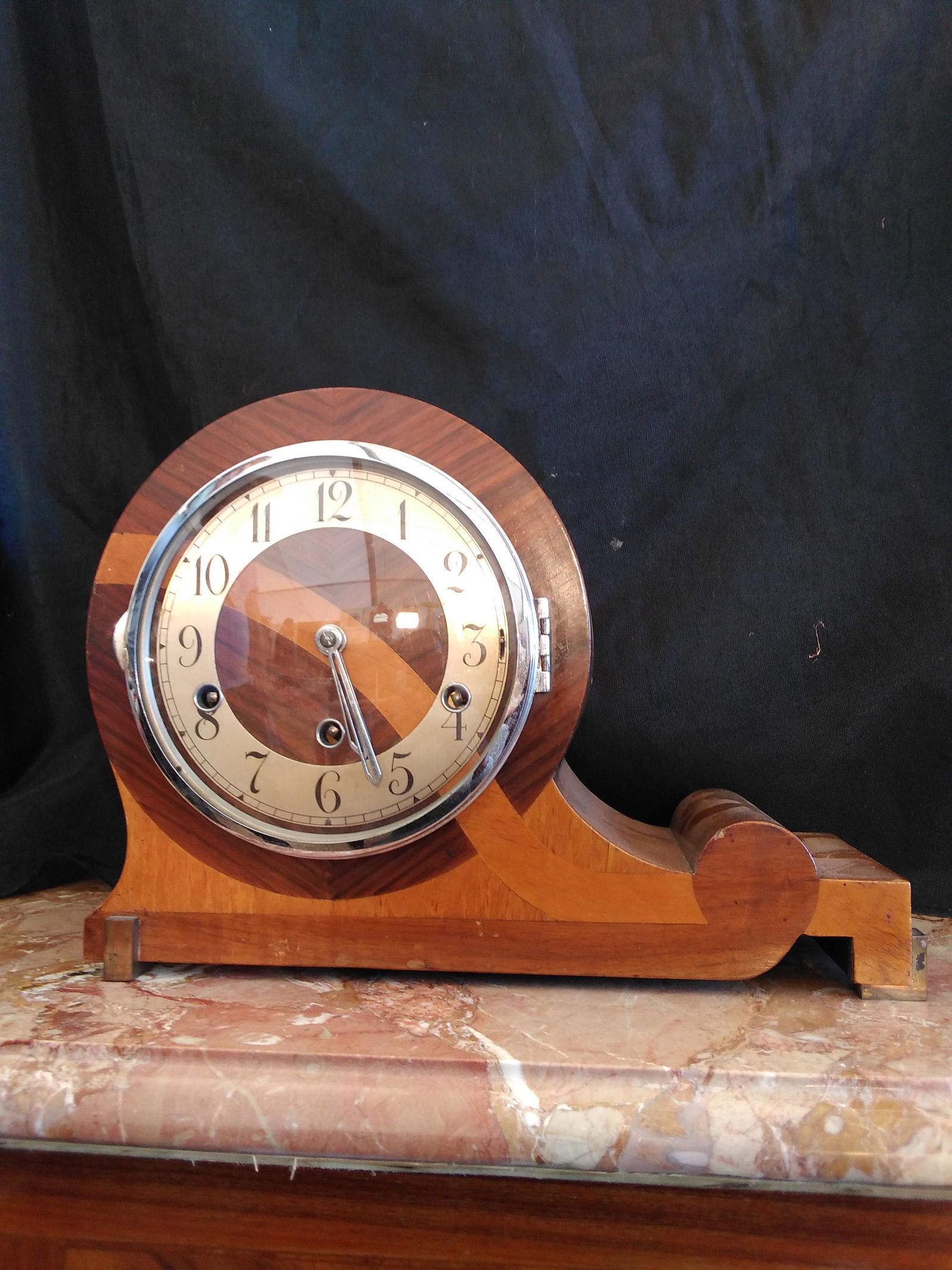French Art Deco Mantle Clock (1 of 7)