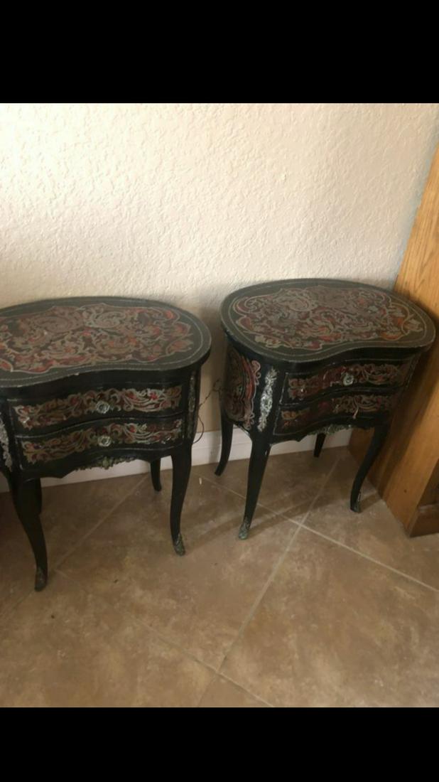 Pair of French night stand (1 of 4)