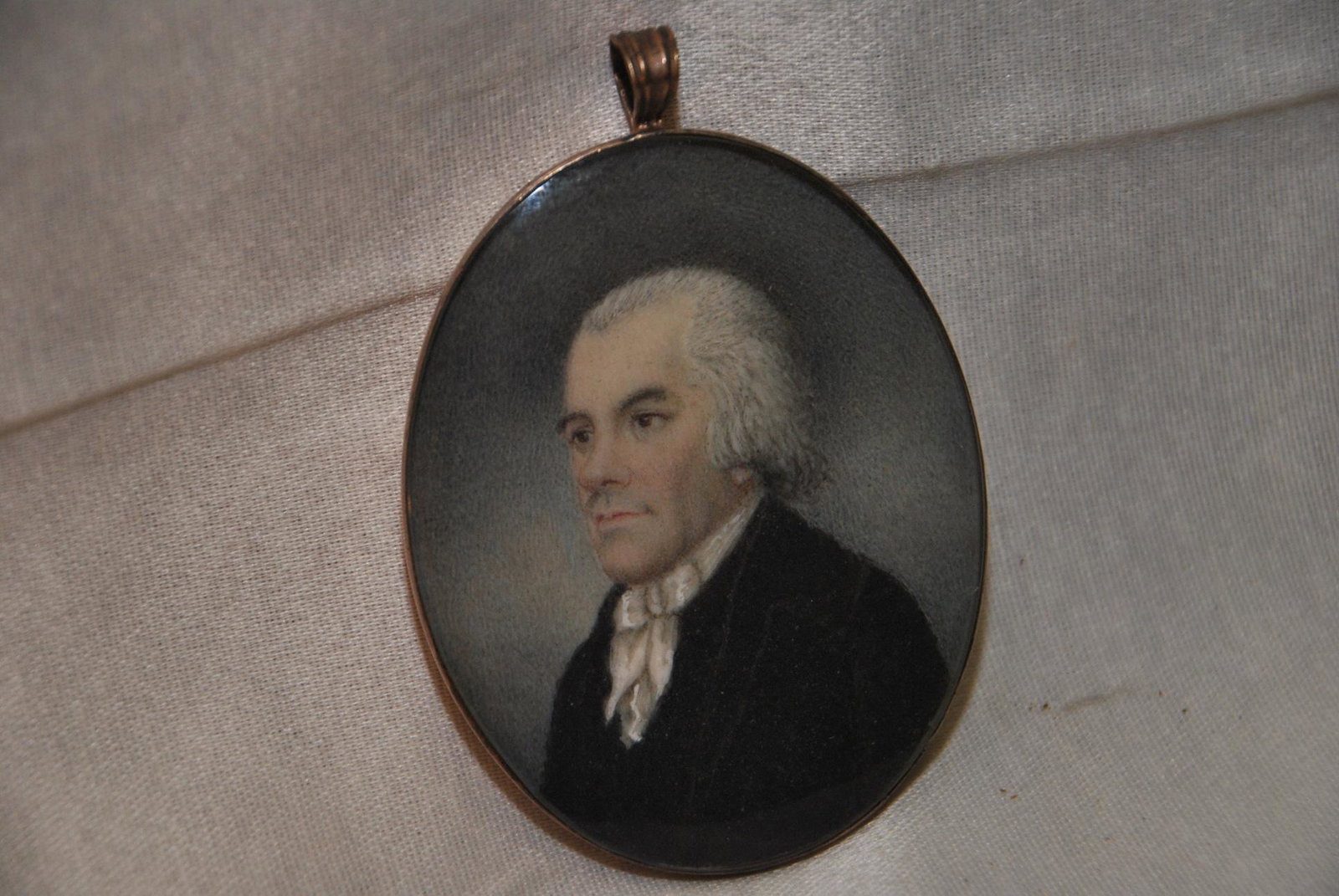 Portrait miniature of a man (1 of 2)