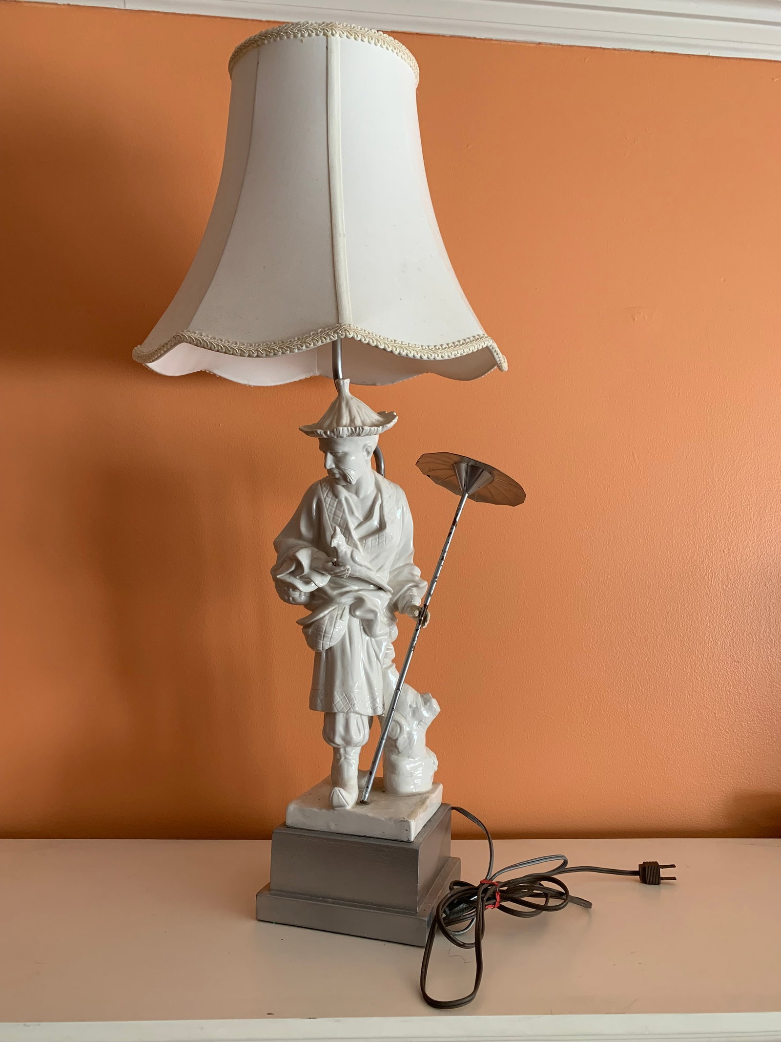Chinese man lamp: Chinoiserie Porcelain & Brass Lamps by Chapman (1973), L31 X H15 Inch