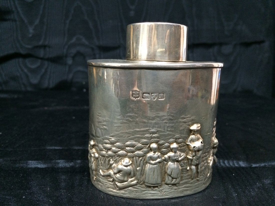 Silver tea caddy (1 of 5)