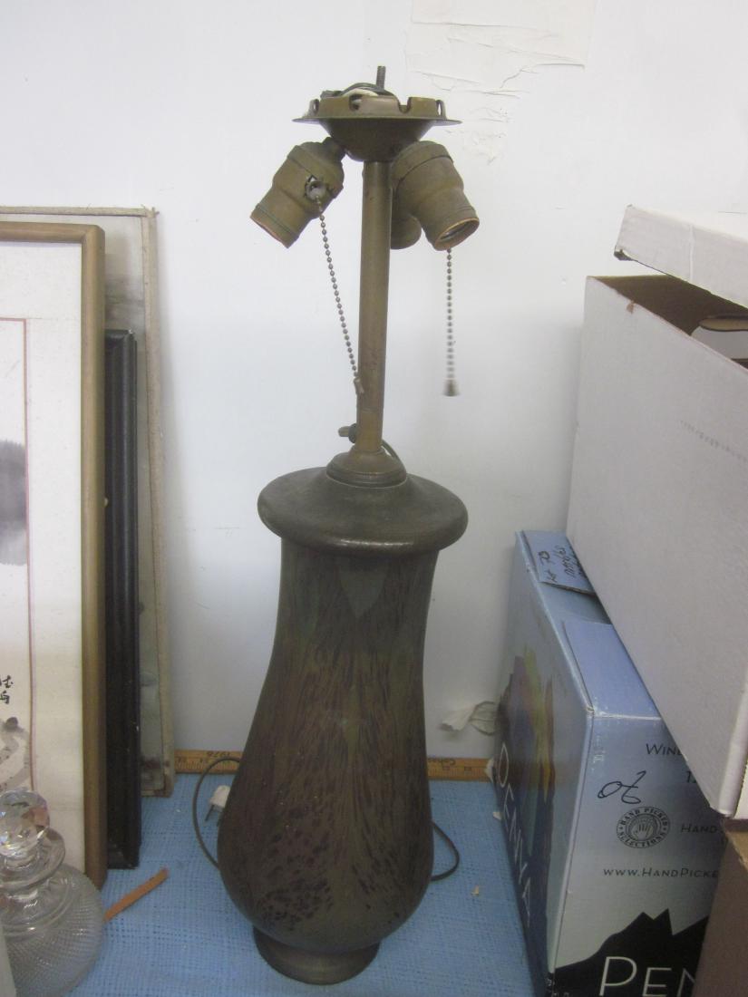 Tiffany base table lamp (1 of 8)