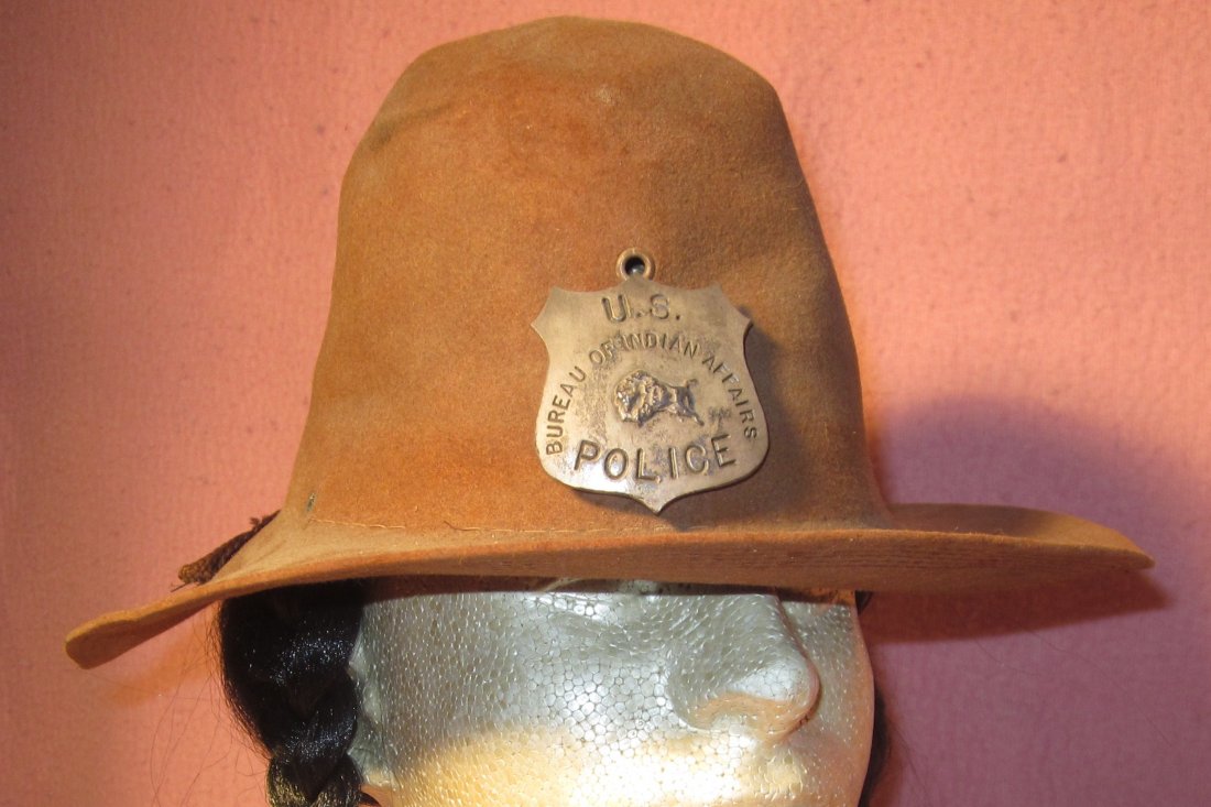 Bureau of Indian Affairs: Rare police badge and hat