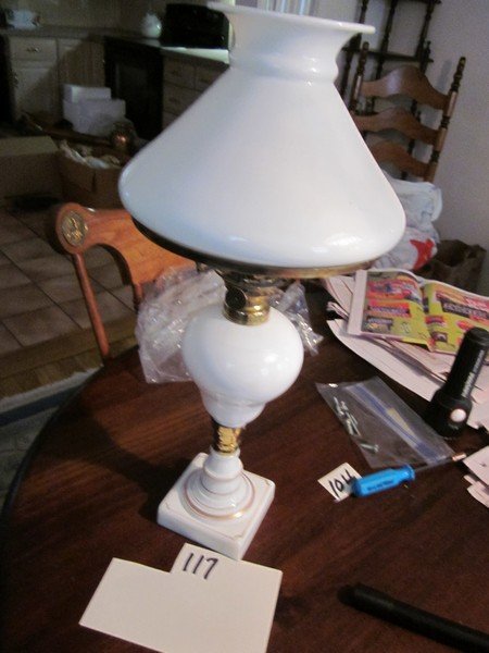 Porcelain Lamp (1 of 2)