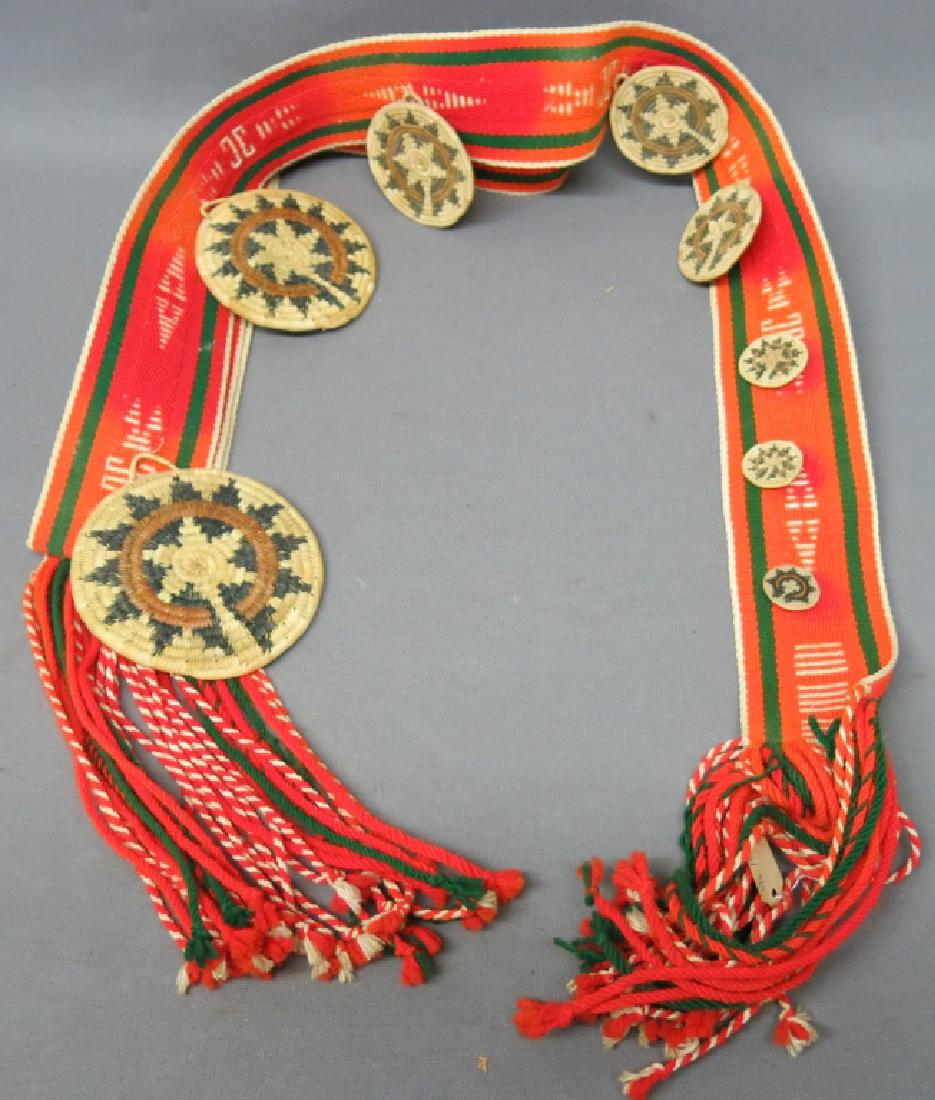 HANDWOVEN HOPI SASH WITH 8 MINI . NAVAJO BASKETS (1 of 2)