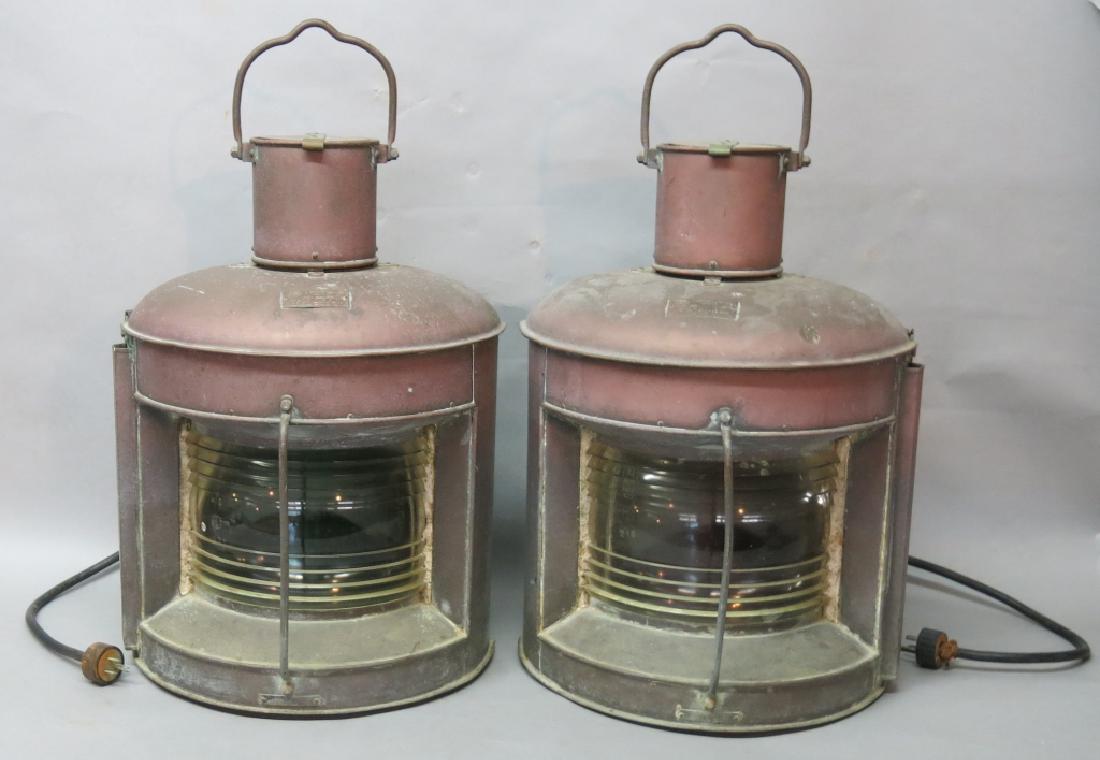 PAIR OF BRASS PORT & STARBOARD SHIPS LIGHTS (1 of 2)