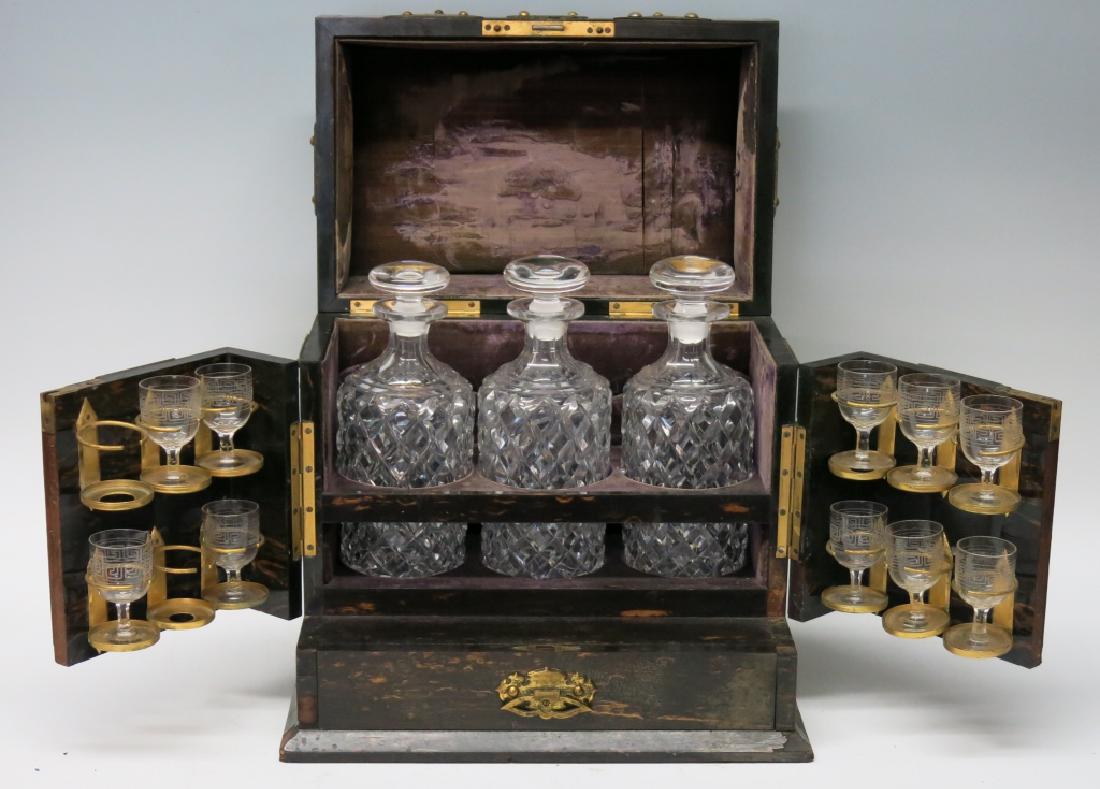 ORNATE CALAMANDER WOOD VENEERED TANTALUS (1 of 6)