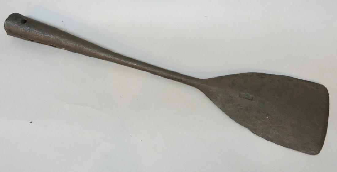 EARLY WHALING FLENSING TOOL WITH MAKER MARK (1 of 3)
